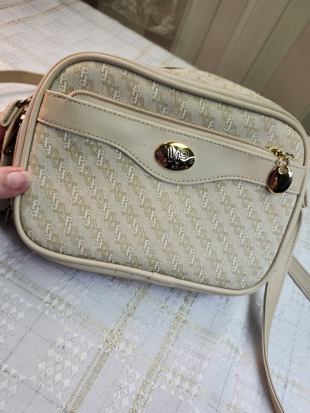 VIA PRIMA Cream Patterned Shoulder Bag with Gold Accent